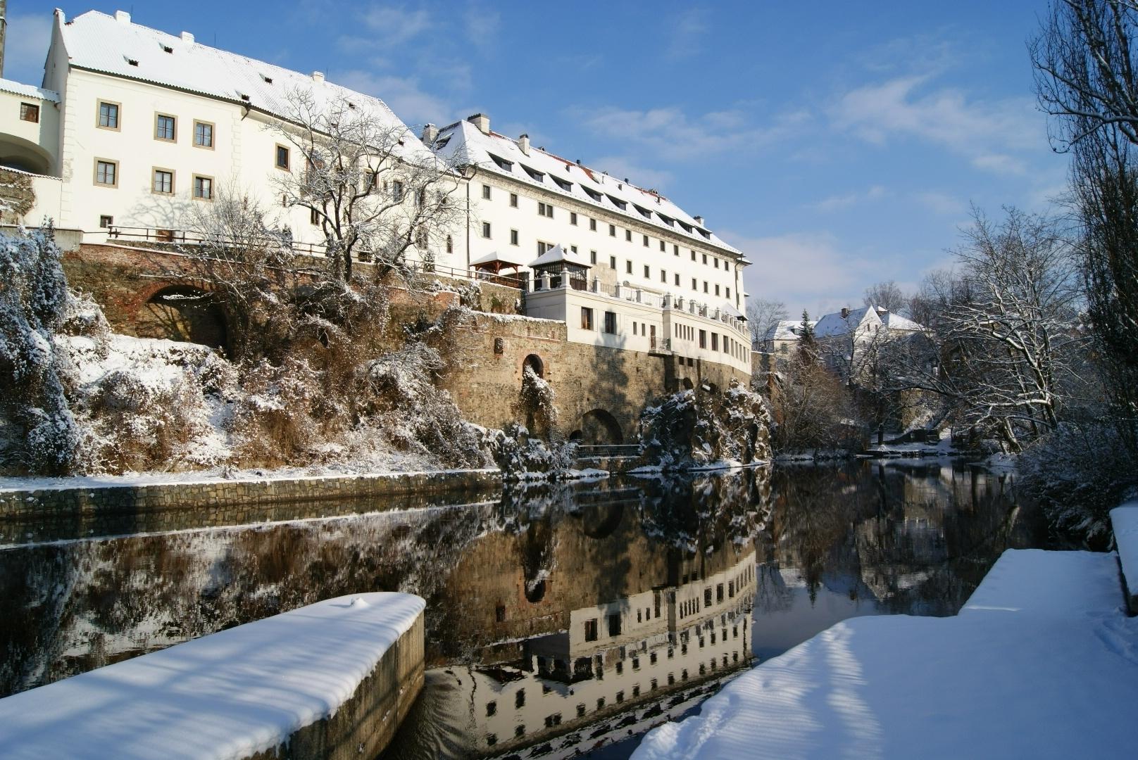 Hotel Ruze Český Krumlov Dış mekan fotoğraf The abbey of St. Mary