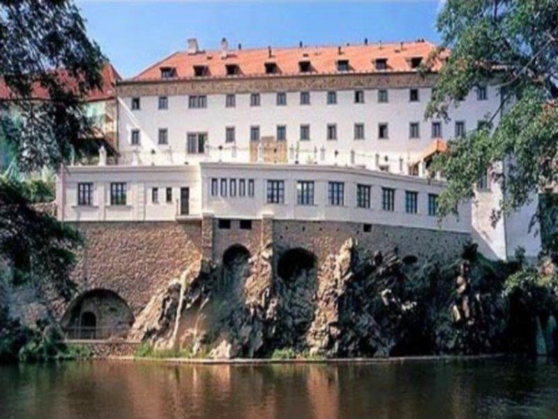Hotel Ruze Český Krumlov Dış mekan fotoğraf The castle of the Prince-Bishops of Augsburg